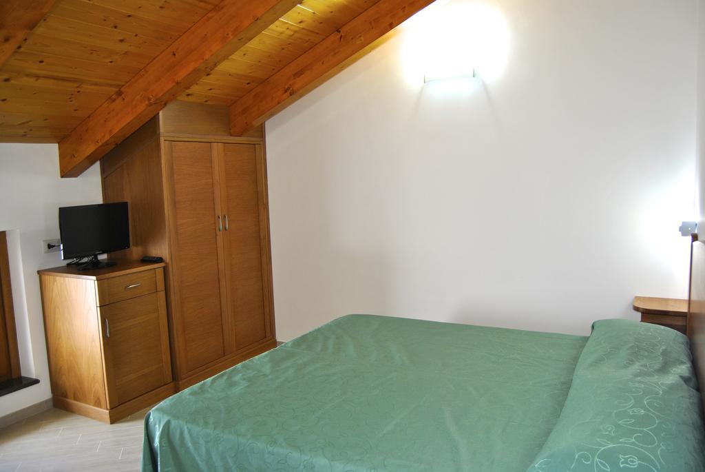 อิล กันโต เดลเล ซิเรเน Bed & Breakfast ฟูโรเร ภายนอก รูปภาพ