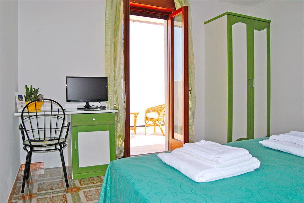 อิล กันโต เดลเล ซิเรเน Bed & Breakfast ฟูโรเร ภายนอก รูปภาพ