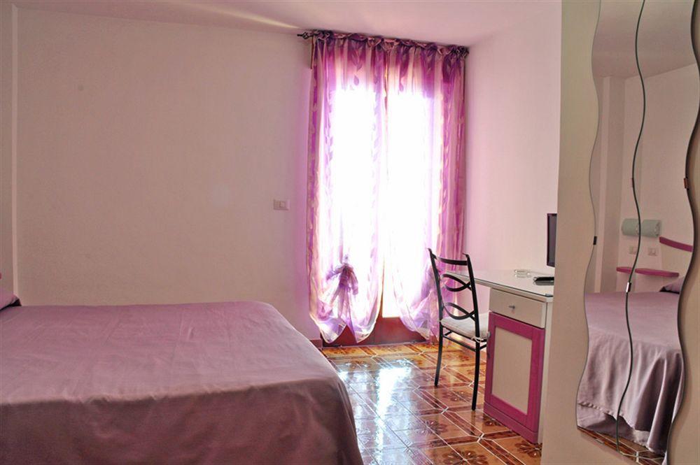 อิล กันโต เดลเล ซิเรเน Bed & Breakfast ฟูโรเร ภายนอก รูปภาพ