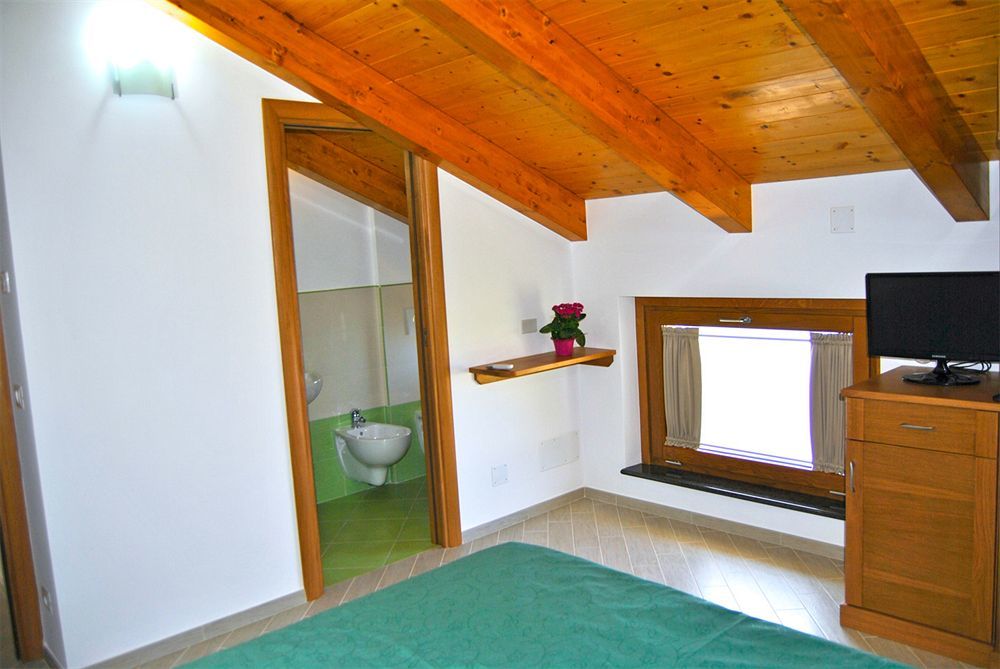 อิล กันโต เดลเล ซิเรเน Bed & Breakfast ฟูโรเร ภายนอก รูปภาพ