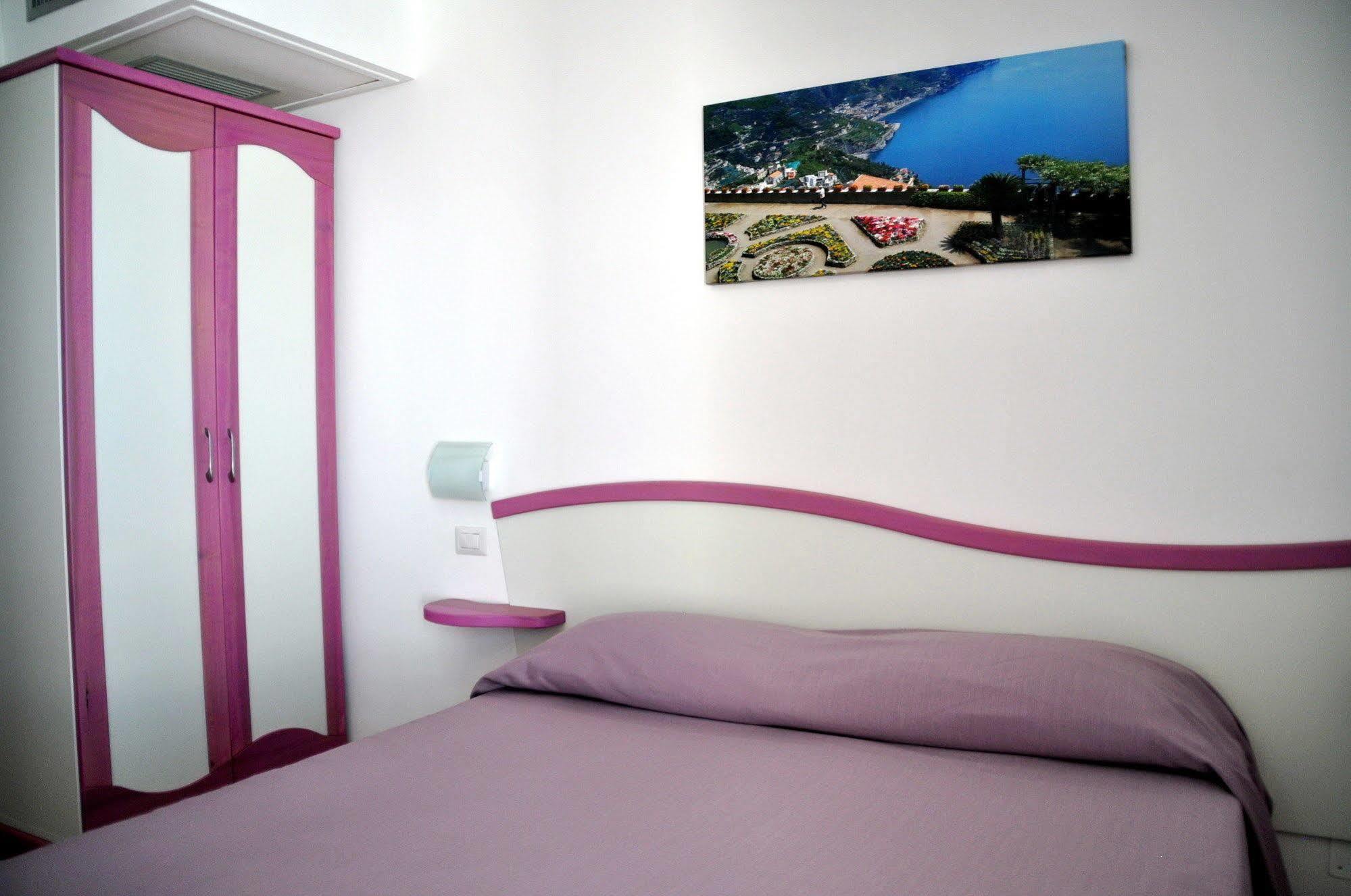 อิล กันโต เดลเล ซิเรเน Bed & Breakfast ฟูโรเร ภายนอก รูปภาพ